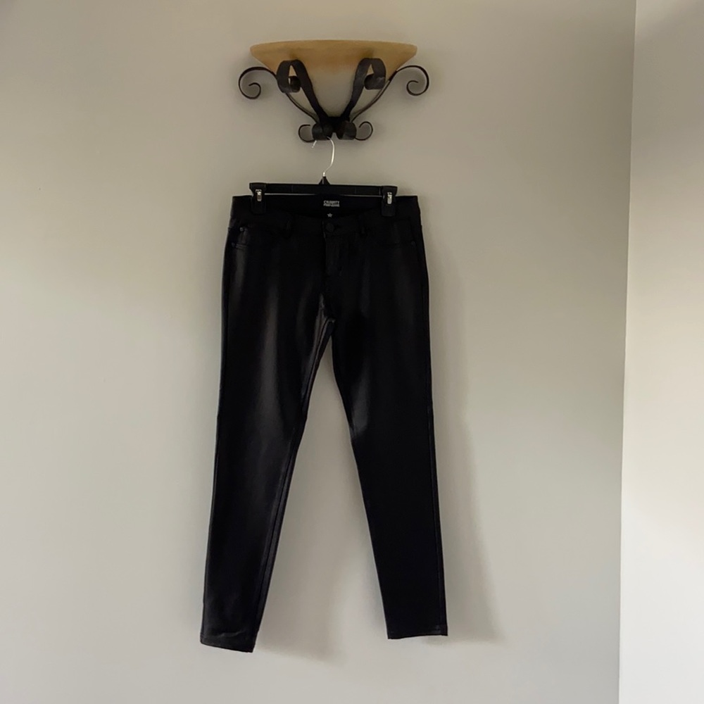 Faux leather ankle skinny pants